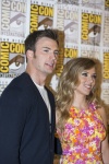  Chris Evans andScarlett Johansson